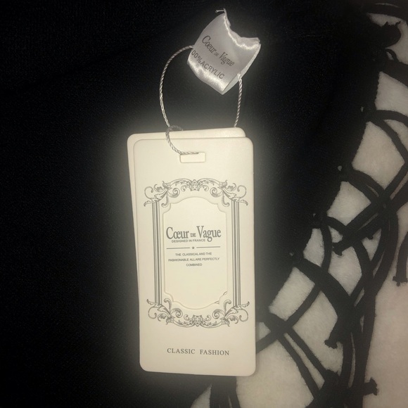 Coeur De Vague Embroidered Fringe Poncho Cloak NWT - Picture 11 of 11